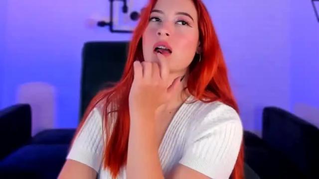 Image 12 of pear_moon Stream on Chaturbate on 15 months ago
