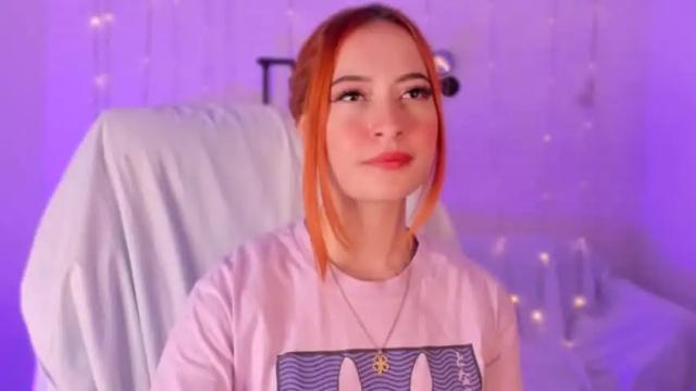 Image 7 of pear_moon Stream on Chaturbate on 13 months ago