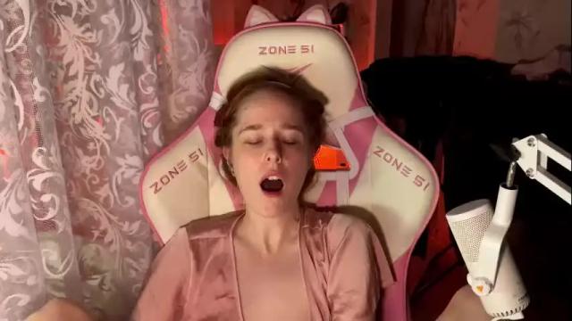 Image 8 of pearlprincess_ Stream on Chaturbate on 19 days ago