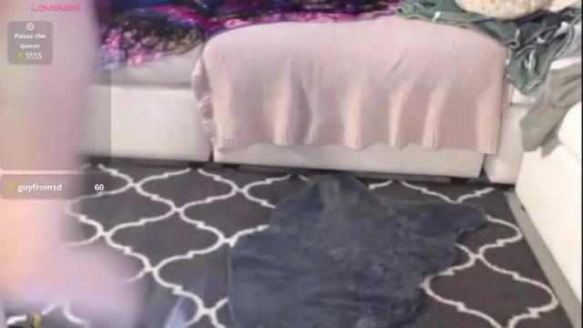 Image 4 of peekclimaxxx Stream on Chaturbate on 1 month ago