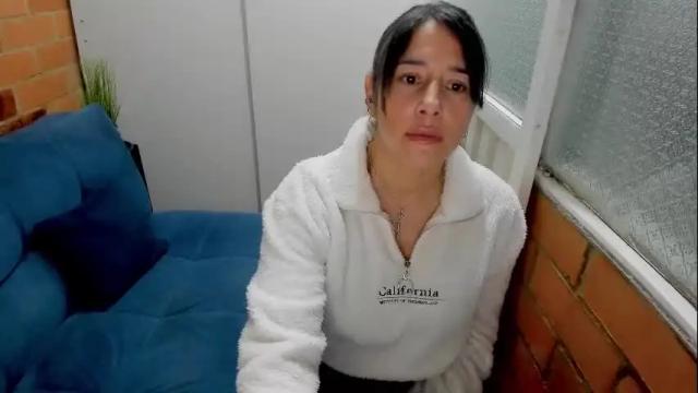 Image 12 of penelope47 Stream on Chaturbate on 2 days ago