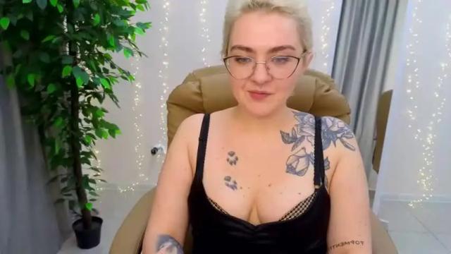 Image 11 of penelope__blush Stream on Chaturbate on 14 months ago
