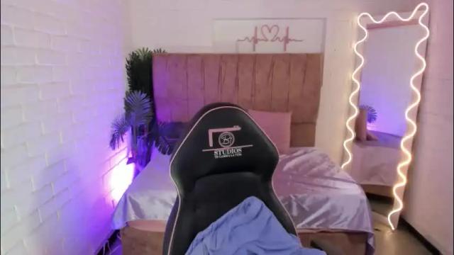 Image 3 of penelope_tay Stream on Chaturbate on 1 month ago