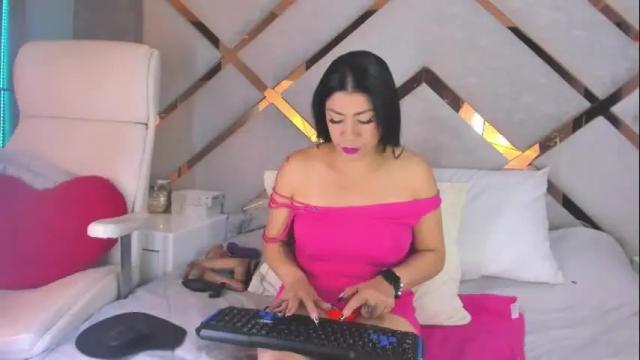 Image 7 of penelope_w32 Stream on Chaturbate on 1 month ago
