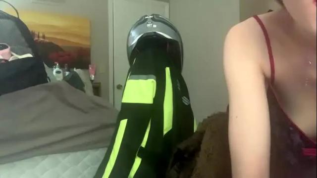 Image 4 of penutbuttajelllytime Stream on Chaturbate on 2 months ago