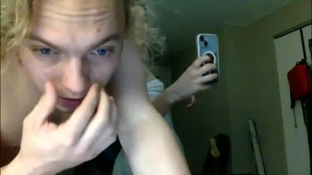 Image 4 of penutbuttajelllytime Stream on Chaturbate on 8 days ago