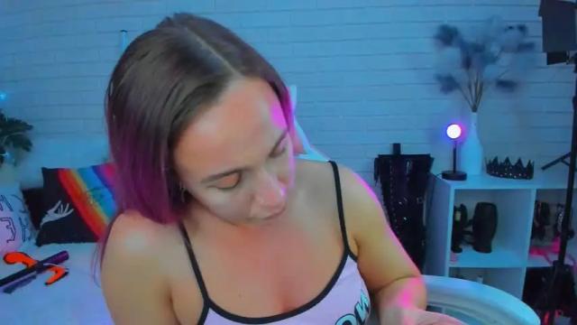 Image 7 of pepper_cat Stream on Chaturbate on 13 months ago