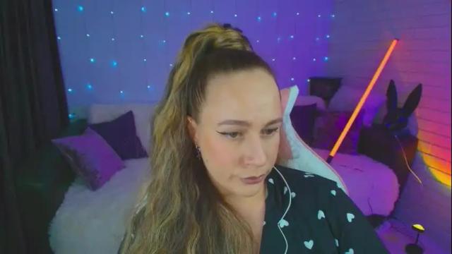 Image 11 of pepper_cat Stream on Chaturbate on 1 month ago