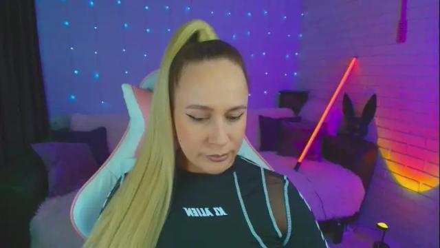 Image 6 of pepper_cat Stream on Chaturbate on 27 days ago