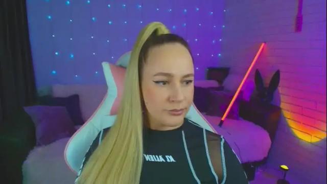 Image 8 of pepper_cat Stream on Chaturbate on 27 days ago