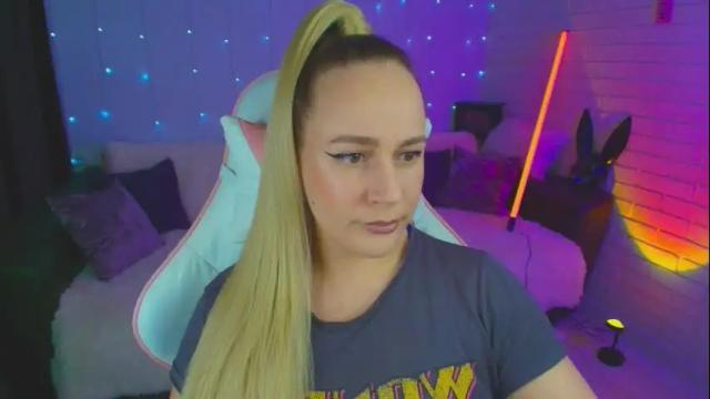 Image 11 of pepper_cat Stream on Chaturbate on 25 days ago