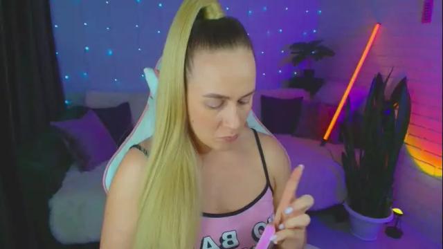 Image 7 of pepper_cat Stream on Chaturbate on 13 days ago