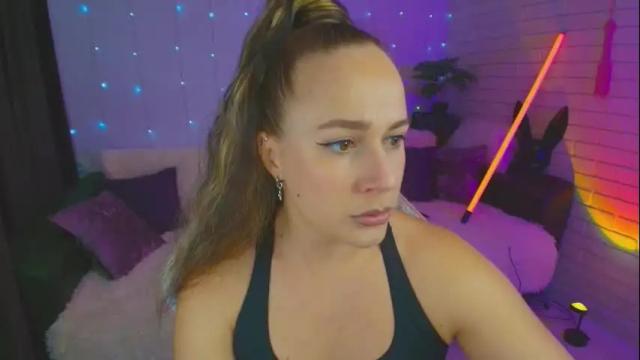 Image 2 of pepper_cat Stream on Chaturbate on 1 month ago
