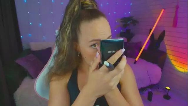 Image 3 of pepper_cat Stream on Chaturbate on 1 month ago