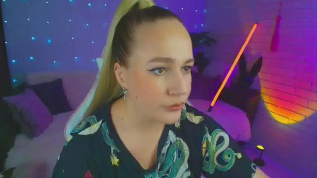 Image 4 of pepper_cat Stream on Chaturbate on 23 days ago