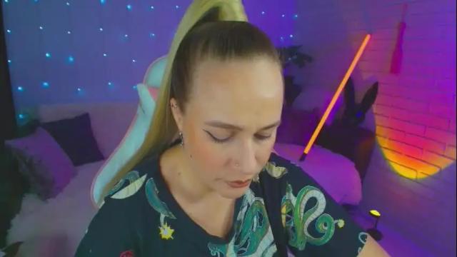 Image 8 of pepper_cat Stream on Chaturbate on 23 days ago