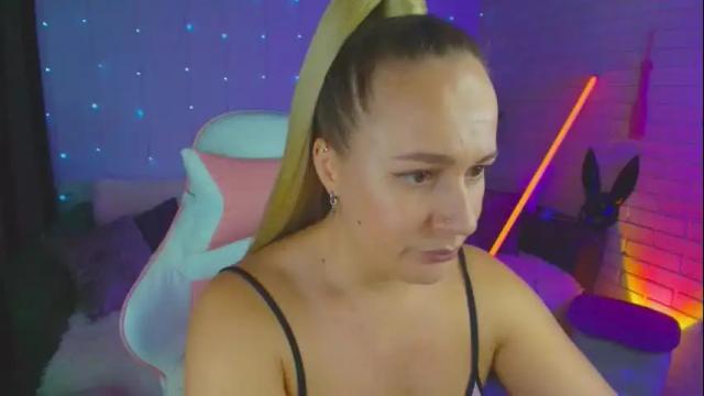 Image 6 of pepper_cat Stream on Chaturbate on 6 days ago