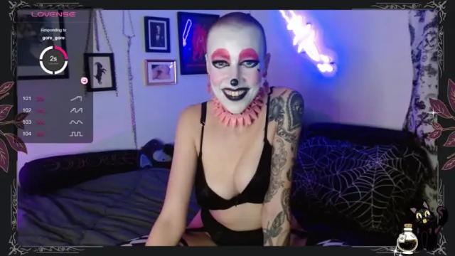 Image 6 of pepper_dagger Stream on Chaturbate on 19 months ago