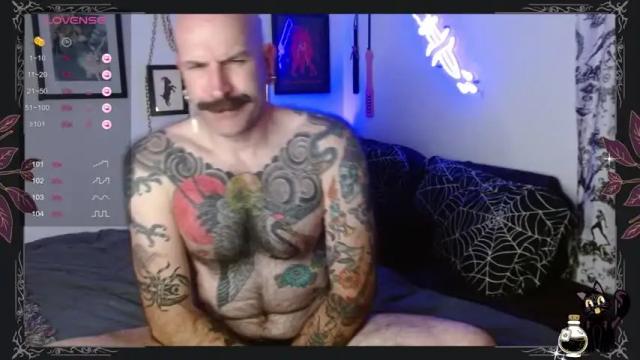 Image 11 of pepper_dagger Stream on Chaturbate on 19 months ago