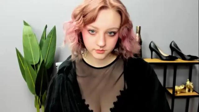 Image 8 of perfect_madeline Stream on Chaturbate on 13 months ago