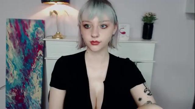 Image 8 of perfect_madeline Stream on Chaturbate on 8 months ago