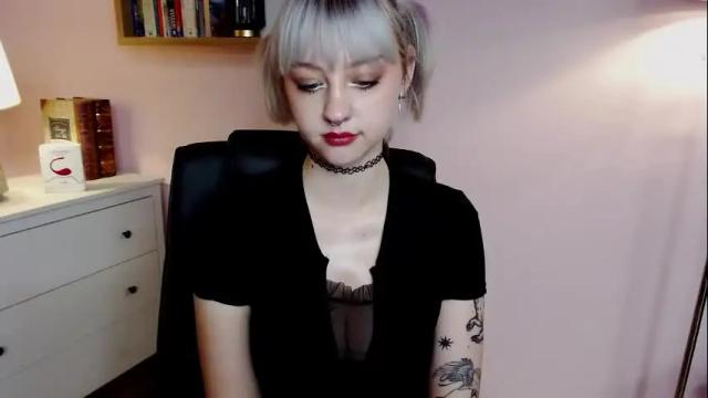 Image 7 of perfect_madeline Stream on Chaturbate on 8 months ago