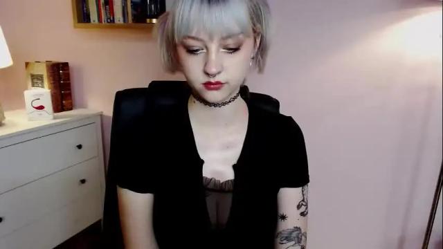 Image 8 of perfect_madeline Stream on Chaturbate on 8 months ago