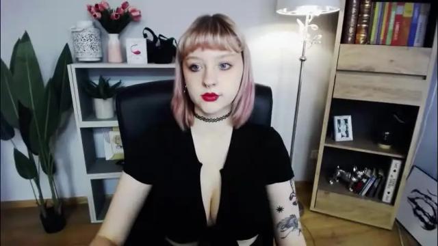 Image 3 of perfect_madeline Stream on Chaturbate on 5 months ago