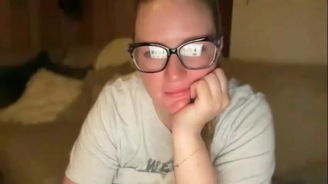 Image 2 of perfectnips742 Stream on Chaturbate on 3 months ago