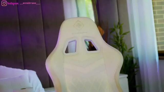 Image 7 of perfectt33n Stream on Chaturbate on 1 month ago