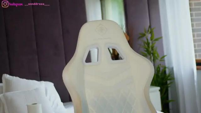 Image 4 of perfectt33n Stream on Chaturbate on 1 month ago