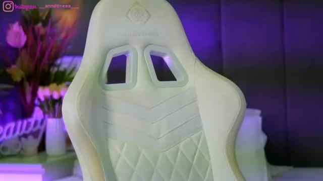 Image 4 of perfectt33n Stream on Chaturbate on 2 months ago