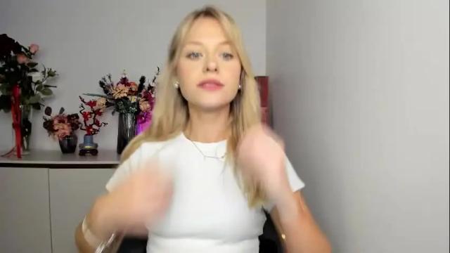 Image 3 of perfectxcindy Stream on Chaturbate on 1 month ago