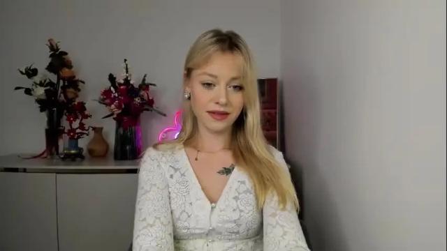 Image 2 of perfectxcindy Stream on Chaturbate on 1 month ago