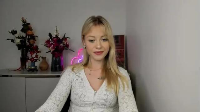 Image 3 of perfectxcindy Stream on Chaturbate on 1 month ago
