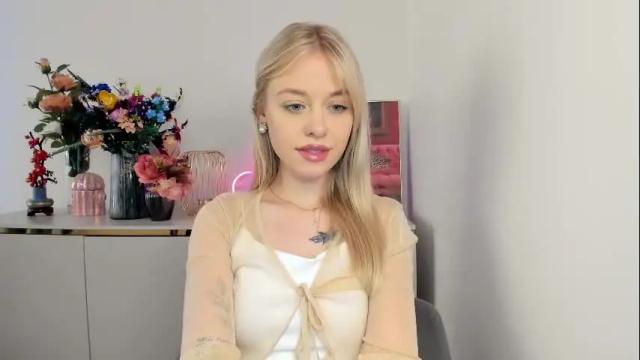 Image 3 of perfectxcindy Stream on Chaturbate on 4 days ago