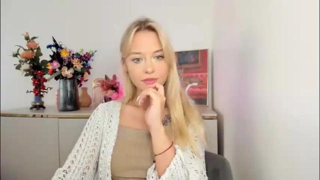 Image 3 of perfectxcindy Stream on Chaturbate on 2 months ago