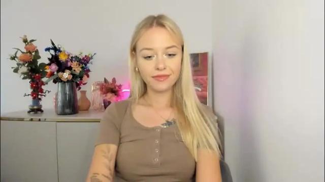 Image 2 of perfectxcindy Stream on Chaturbate on 2 months ago