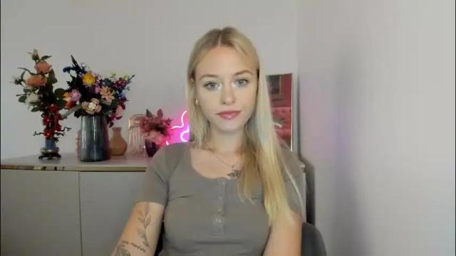 Image 3 of perfectxcindy Stream on Chaturbate on 2 months ago