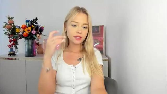 Image 2 of perfectxcindy Stream on Chaturbate on 2 months ago