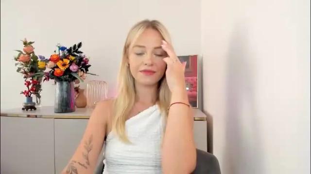 Image 3 of perfectxcindy Stream on Chaturbate on 2 months ago