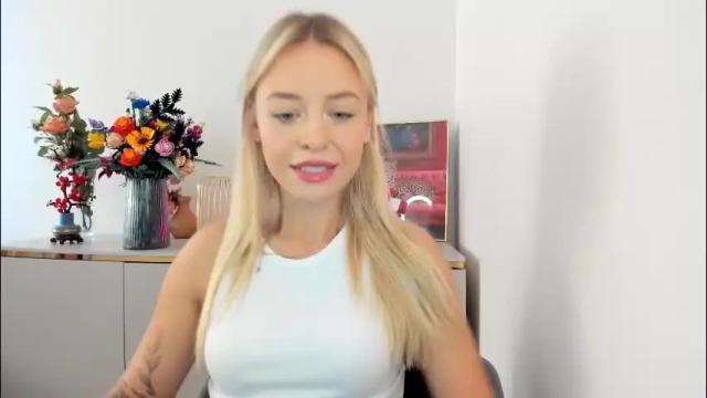 Image 2 of perfectxcindy Stream on Chaturbate on 2 months ago