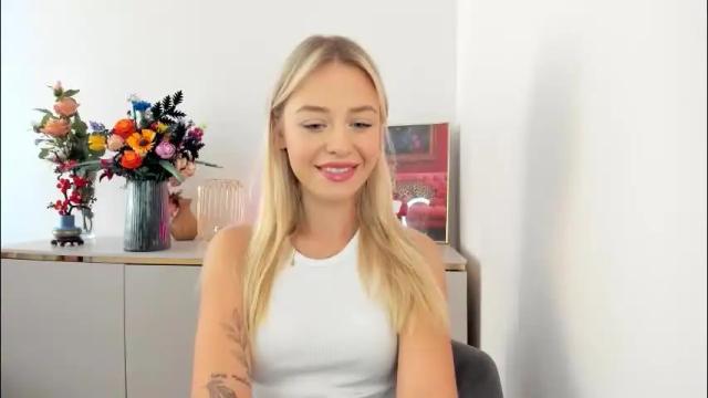 Image 3 of perfectxcindy Stream on Chaturbate on 2 months ago