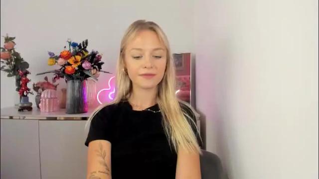 Image 4 of perfectxcindy Stream on Chaturbate on 1 month ago