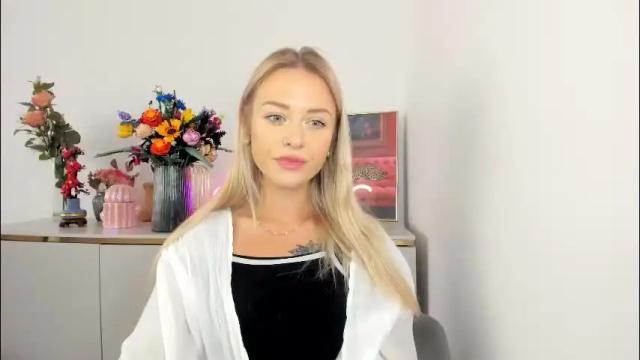 Image 3 of perfectxcindy Stream on Chaturbate on 27 days ago