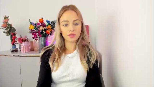 Image 10 of perfectxcindy Stream on Chaturbate on 3 days ago