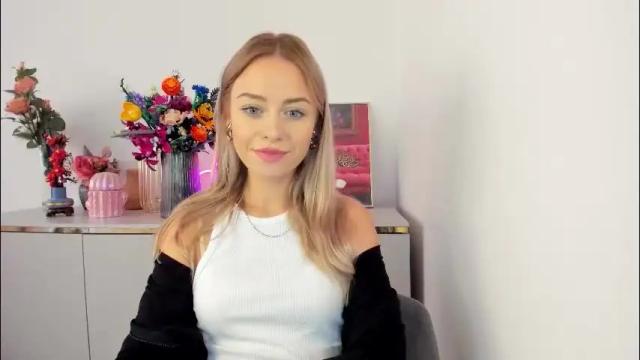 Image 12 of perfectxcindy Stream on Chaturbate on 3 days ago
