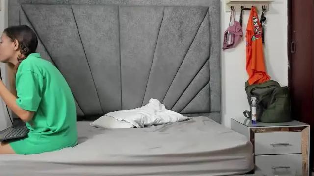 Image 12 of perla_8710 Stream on Chaturbate on 1 month ago