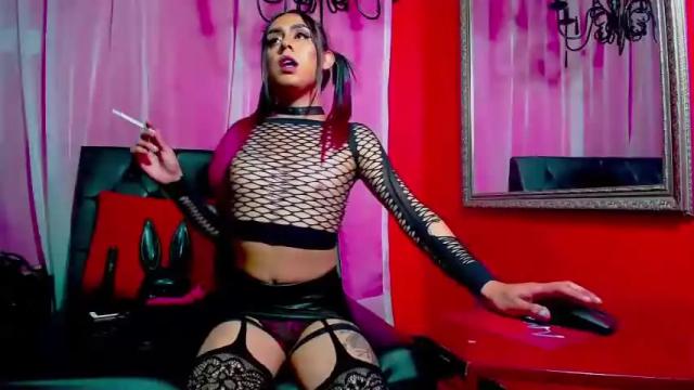 Image 7 of perla_cortes Stream on Chaturbate on 16 months ago
