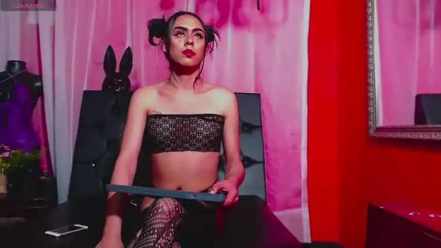 Image 8 of perla_cortes Stream on Chaturbate on 16 months ago